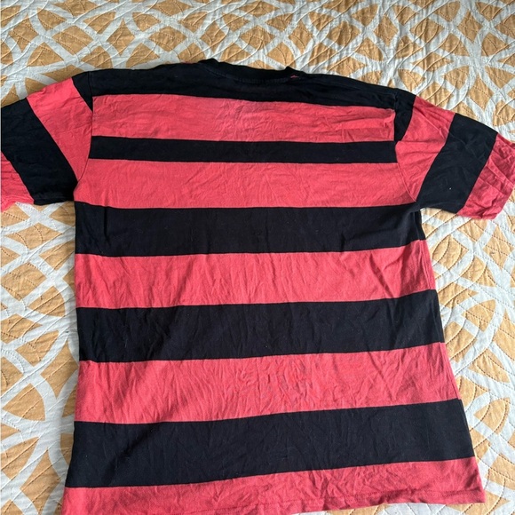 Men’s Guess T-Shirt Size XL - Picture 4 of 4